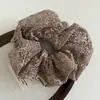 Goma para el pelo tipo scrunchie bordada con encaje estilo coreano, con un tacto de alta gama, presenting un diseño de flor de tela calada para coletas