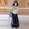 Conjunto deportivo para niñas, nuevo modelo otoño 2026, atuendo fresco y elegante para estudiantes de secundaria, conjunto casual de dos piezas para niñas