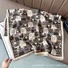 Cachecol Jacquard Dupla Face Imitação de Caxemira, Moderno e Versátil para Outono e Inverno, Xale Quente Feminino, Calor Semelhante à Caxemira e um Toque de Luxo
