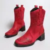 Comercio exterior transfronterizo talla grande nuevo estilo otoño e invierno 2026 botas apiladas para mujer con hebilla de cinturón, tacón grueso, punta cuadrada, plisadas de media pantorrilla, estilo equitación