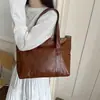 Bolsa de Hombro Tote de Gran Capacidad Nueva Tendencia de Comercio Exterior Transfronterizo Estilo Coreano Moda Simple Versátil Bolsa de Hombro Tote para Viajes de Negocios Europeo y Americano