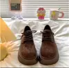 Zapatos de algodón con suela gruesa, que aumentan la altura y forro de felpa para mujer, nueva colección otoño/invierno 2026, mocasines casuales retro con cordones para mujeres petite