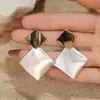 Brincos Vintage Color Block em Forma de Diamante com Acabamento Escovado Fosco e Design Único, Brincos de Tarraxa de Alta Qualidade, Estilo Minimalista, Acessórios de Orelha da Moda
