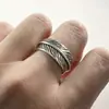 Anillo de Pluma Vintage para Hombre, Moderno, Personalizado, Estilo Hip-Hop, Patrón de Hierba Tang, Anillo de Dedo, Plata Tailandesa Imitación, Ala de Ángel, Anillo de Dedo Abierto