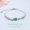 Pulsera de Jadeíta Natural Grado A Pulsera de Jade Azul Agua Suministro al por Mayor para Transmisiones en Vivo en Zonas Turísticas S6051104