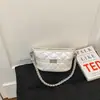 Bolso de Cadena Acolchado Estilo Nuevo 2026 Inspirado en Chanel para Mujer, Bolso Cruzado Versátil, Versión Coreana con un Toque de Lujo, Bolso de Hombro Tipo Cubo