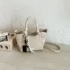 2026 Bolso Cruzado Nuevo para Mujer Estilo Coreano Moda Tendencia Versátil Bolso de un Solo Hombro Simple Casual para el Trabajo Bolso Cruzado Bolso para Mujer
