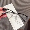 Gafas de Ceja de Moda Antiluz Azul Lisas para Mujer, Marco de Gafas de Prescripción Versátil Avant-Garde Cool Elegante para Hombre al por Mayor