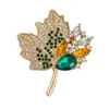 Broche de Hoja de Arce de Aleación Ecológica de Moda de Alta Gama Transfronterizo Diseño Versátil Pequeño Broche de Pin con Fragancia