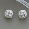 Pendientes Estilo Tweed con Corte Cuadrado y Botón Estilo Hong Kong para Mujer Diseño de Nicho Lujo Accesible Pendientes Exquisitos Simples y Elegantes para Mujer