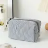 Nova Bolsa de Maquiagem Acolchoada Floral Feminina Necessaire de Viagem Portátil Bolsa de Armazenamento para Cosméticos Batom Carteira