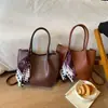 Bolsa Saco Transfronteiriça Nova de Nicho de Luxo Outono 2026, Bolsa Tote Grande para o Dia a Dia Feminina