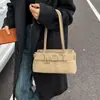 Primavera 2026 Diseño de Nicho Nuevo Estilo Vintage de Alta Gama Chica Picante Bolso de Motocicleta Bolso Bandolera Retro Tipo Baguette para Hombro para Mujer