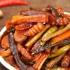 Encurtidos variados, vegetales encurtidos pequeños, rábano seco, pepino, vegetales encurtidos crujientes, encurtidos listos para comer para acompañar comidas y gachas