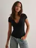 2025 estilo europeo y americano transfronterizo nuevo cuello en V profundo color sólido adelgazante de cintura ajuste ceñido elegante moda camiseta top de primavera y verano