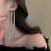Pendiente de Clip Elegante Metálico sin Oreja con Borla Larga de Tres Capas Moda Europea y Americana Nicho Elegante Pendientes de Gama Alta para Mujer