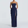 Roupas femininas transfronteiriças europeias e americanas de 2026: vestido strapless liso elegante e sexy, um vestido justo estilo francês com fenda, perfeito para banquetes