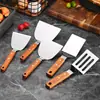 Espátula de Cozinha de Aço Inoxidável com Cabo de Madeira Espátula Teppanyaki Espátula Escorredora Espátula para Bife Espátula Triângulo Espátula para Pizza Mão de Bolo Espátula para Panqueca