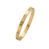 Elegante Pulsera de Aro Color Oro Rosa para Mujer con Acentos de Piedras Preciosas de Colores Diseño Sencillo y Elegante con Acabado Suave Pulsera de Aleación Ajustable Regalo Perfecto para Ella en Cualquier Ocasión