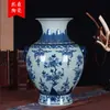 Porcelana azul y blanca pintada a mano, cerámica antigua Jingdezhen, decoraciones de botellas de porcelana para sala de estar china, adornos de colección retro para el hogar