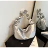 Bolsa de Ombro Plissada de Grande Capacidade e Moderna para Mulheres, Estilo Coreano de Verão, Simples e Versátil, Bolsa de Ombro Transversal Casual e de Alta Qualidade