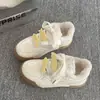 Tênis Brancos Fofos de Solado Grosso Versátil Casual Estudante Board Shoes Feminino 2026 Novo Outono/Inverno Tênis Pão Quente Feminino