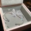Pulseira de abertura redonda com zircônia europeia e americana, pulseira de luxo leve, sensação de alta qualidade, pulseira da moda, trabalho pesado, personalidade, joia de mão para mulheres, atacado