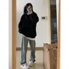 Moletom Casual com Capuz de Cor Pura para Mulheres no Outono e Inverno Novo Estilo Forrado com Fleece e Espessado Solto Casual Efeito Emagrecedor Versátil Top Preto