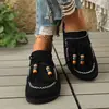 Sapatos Femininos Elegantes Versáteis de Alta Qualidade 2026 Exportação Transfronteiriça com Franjas Slip-On Estilosos Retrô para o Dia a Dia