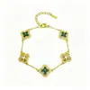 Pulseira de Trevo de Quatro Folhas em Madrepérola de Design de Luxo Estilo Coreano para Mulheres Joia de Mão de Nicho de Luxo Leve Presente de Dia dos Namorados
