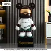 Adorno Grande de Oso Fresco Pintado a Mano de Pie para Sala de Estar, Hotel, Villa, Decoración Popular de Dibujos Animados para Puntos Fotográficos, Venta Directa del Fabricante Original