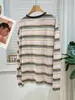 Estación Europea Duoduo Primavera/Verano Nuevo Estilo Europeo Rayas Coloridas Manga Larga Protección Solar Holgada Juvenil Camiseta para Mujer