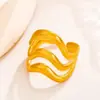 Moda Europeia e Americana Anel Exagerado de Aço Inoxidável para Mulheres Ouro 18K Simples Estilo Ins Anel de Design de Ponta Joias Atacado
