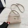 Bolsa de Mão Quadrada Pequena de Luxo Casual para o Dia a Dia 2026 Novo Estilo Coreano Bolsa Transversal de Moda de Alto Valor