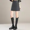 Saia de Linha A Elegante e Simples para Mulheres Outono/Inverno 2026 Nova Saia Curta de Cintura Alta que Cobre o Quadril Saia Bodycon Elegante e Versátil