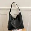 Bolso tote tejido estilo minimalista europeo y americano, diseño retro, alto atractivo estético, gran capacidad, adecuado para el trabajo y los desplazamientos, se puede llevar debajo del brazo