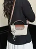 Marca Francesa de Nicho Exquisite Mini Bolsa de Bolinho 2026 Nova Bolsa de Ombro Tecida em Palha Bolsa Transversal para Férias na Praia