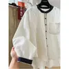 Nova moda outono estilo coreano super estilosa camisa de manga comprida listrada gola redonda color block com um toque chique e único de alta qualidade
