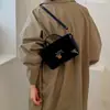 Bolsa de Mão de Couro Estampada de Leopardo Luxo Leve Nicho Bolsa Transversal Bolsa Transversal Nova para o Trabalho 2026 Linda Bolsa Quadrada Pequena Fosca