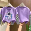 Camiseta de manga larga para niño, imitación dos piezas, algodón puro, nuevo estilo otoño 2026, para niños mayores, top básico para primavera y otoño