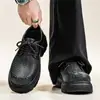 Nuevos zapatos de moda de otoño para hombre con suela gruesa negra, zapatos derby gruesos de moda para exteriores, zapatos casuales de estilo británico que aumentan la altura