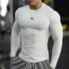 Body Fitness Americano Masculino de Secagem Rápida Absorvente de Suor Respirável Manga Longa Slim Camiseta de Treino Esportivo Roupas de Treinador com Logo Impresso