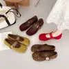 Zapatos retro estilo francés Mary Jane para mujer, nuevo modelo de otoño, cómodos para usar al aire libre, con aumento interno de altura, punta cuadrada, zapatos de un solo color de corte bajo