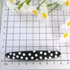 Nuevos Accesorios de Parche Acrílico Ovalados de Lunares Blancos y Negros DIY Funda para Teléfono Móvil Pasador Accesorios para el Cabello Materiales para Ropa Bolsos