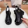 Botas Martin de suela gruesa y versátiles para mujer, nueva colección otoño/invierno 2026, forradas de felpa para mayor calidez, antideslizantes, botas de algodón estilo británico, botines de moda para mujer