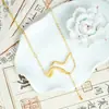 Popular Collar de Oro Arena Vietnamita, Tendencia Nacional Cadena para Clavícula Serpiente Chapada en Oro, Joyería de Diseño de Lujo Ligero para Mujer Fabricante Mayorista