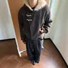 Casaco de Algodão de Inverno Masculino com Fechamento Diagonal, Gola de Pelo Estilo Americano, Botões de Chifre, Capuz e um Toque de Luxo