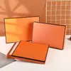 Nueva Bufanda Creativa de Tinta Caja de Regalo Bufanda Ropa Bronceado Caja Portátil Exquisita Cubierta Cielo y Tierra Traje Caja de Regalo