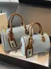 Bolsa de Almofada em Jeans Feminina Retrô 2025 Nova Moda Bolsa de Mão Casual Versátil para o Dia a Dia Bolsa de Ombro Transversal