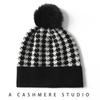 Gorro Clásico de Cachemira de Alta Gama Jacquard a Cuadros Gorro de Punto con Pompon Cálido Jersey Moda Otoño e Invierno Gorro de Lana a la Moda